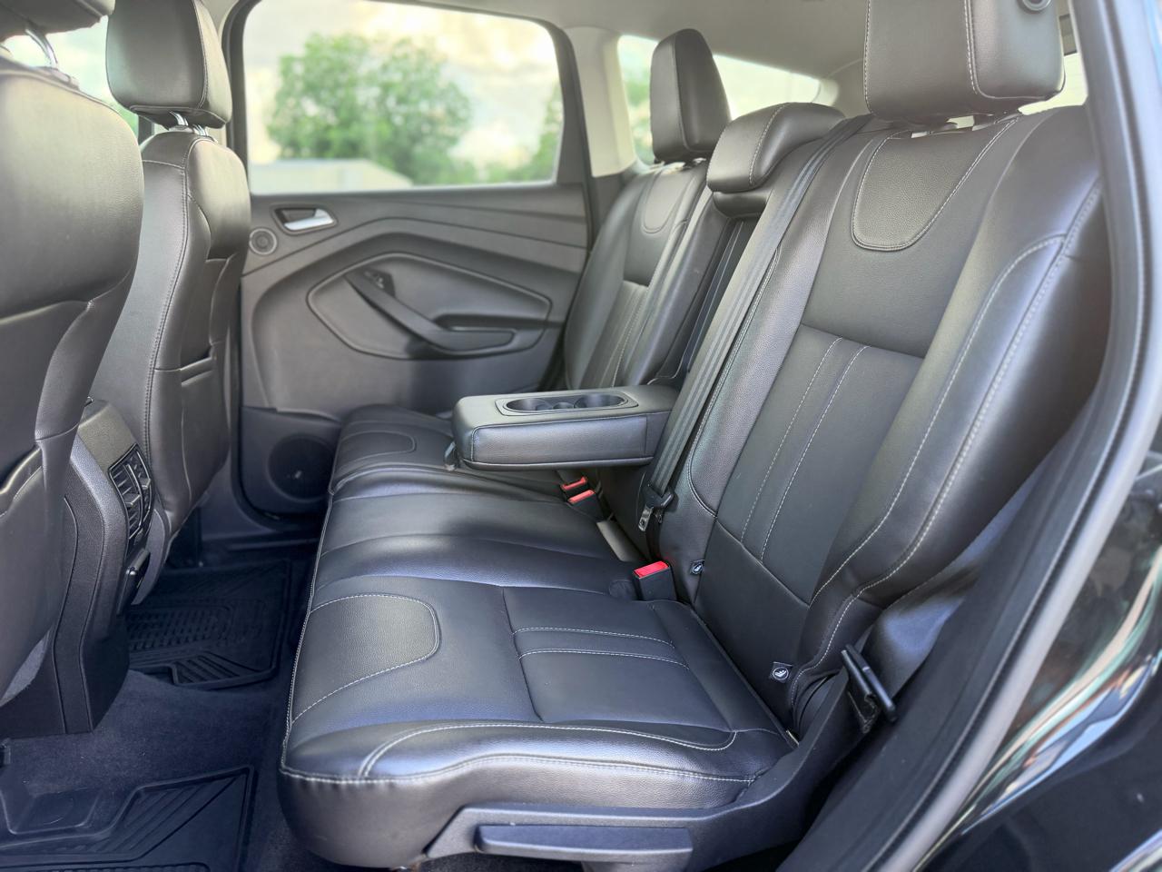 Ford Escape  2013