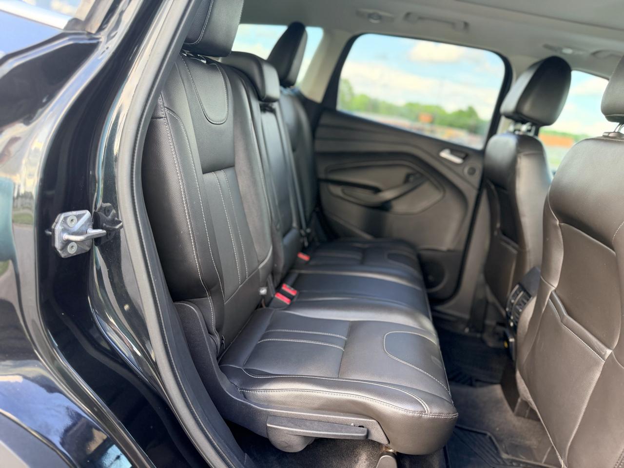 Ford Escape  2013