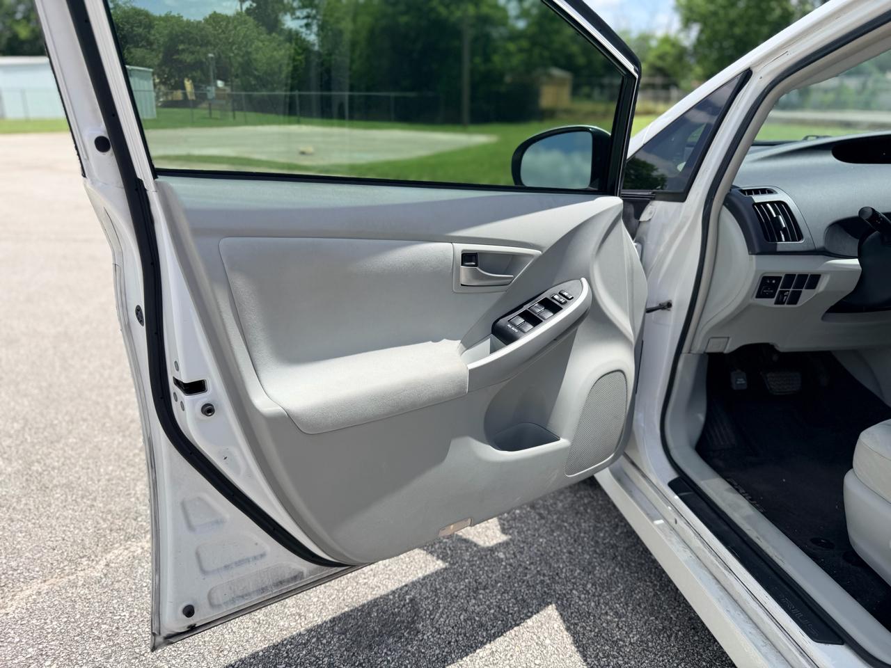 Toyota Prius  2014