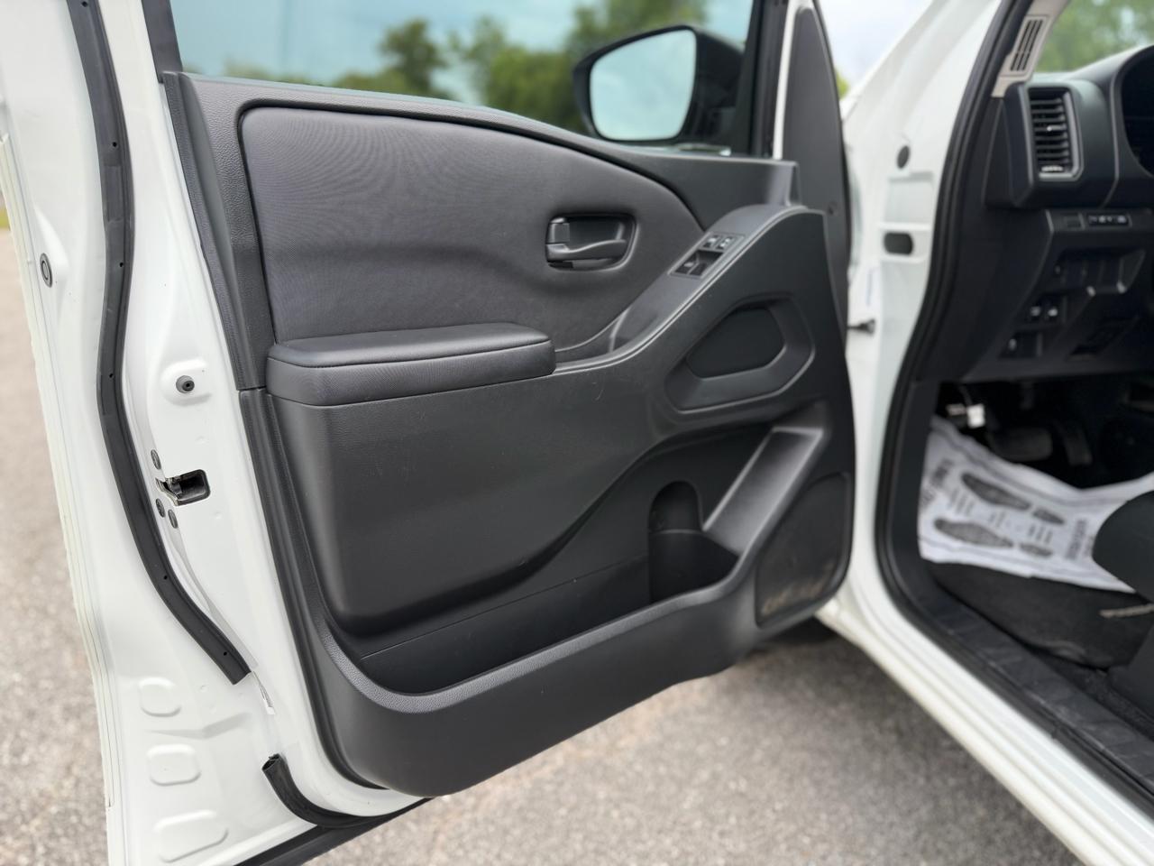 Nissan Frontier  2023
