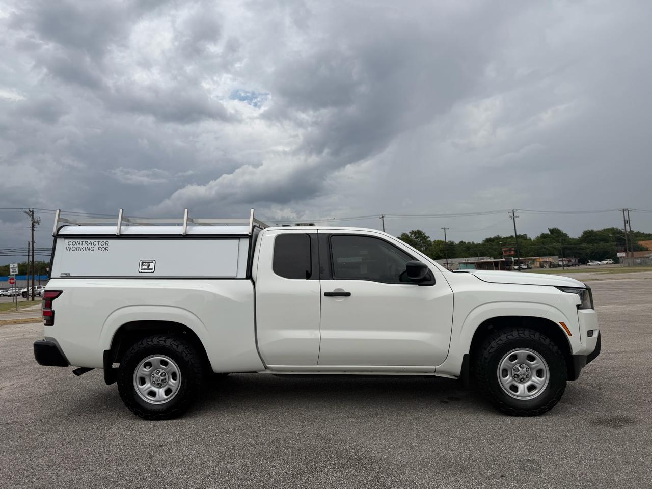 Nissan Frontier  2023