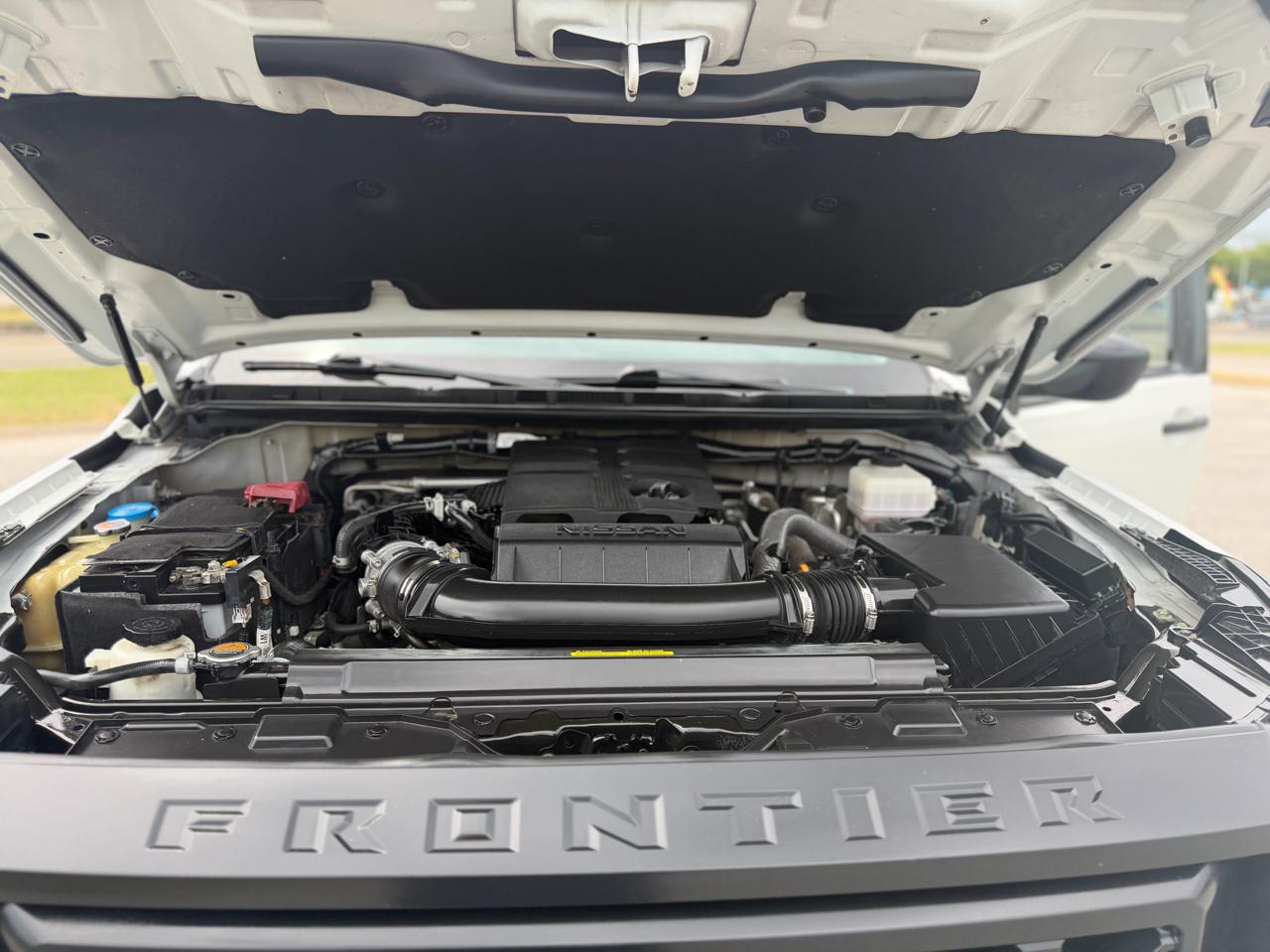 Nissan Frontier  2023