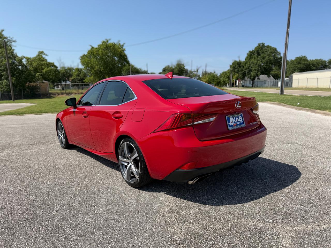 Lexus IS  2017