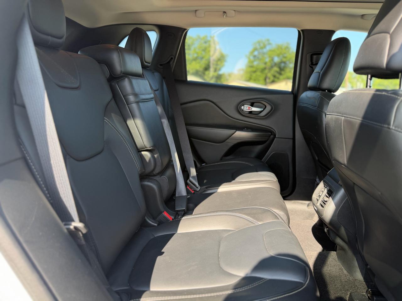 Jeep Cherokee  2015