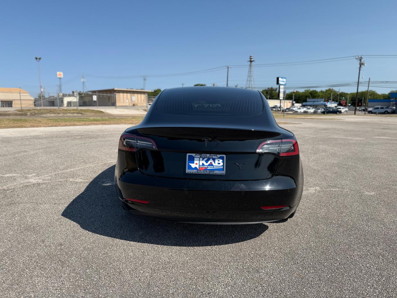 Tesla Model 3  2020