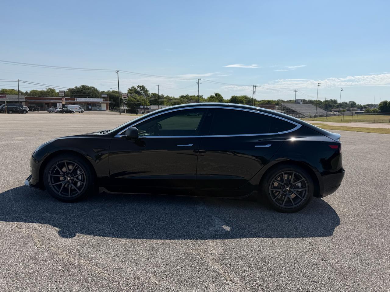 Tesla Model 3  2020