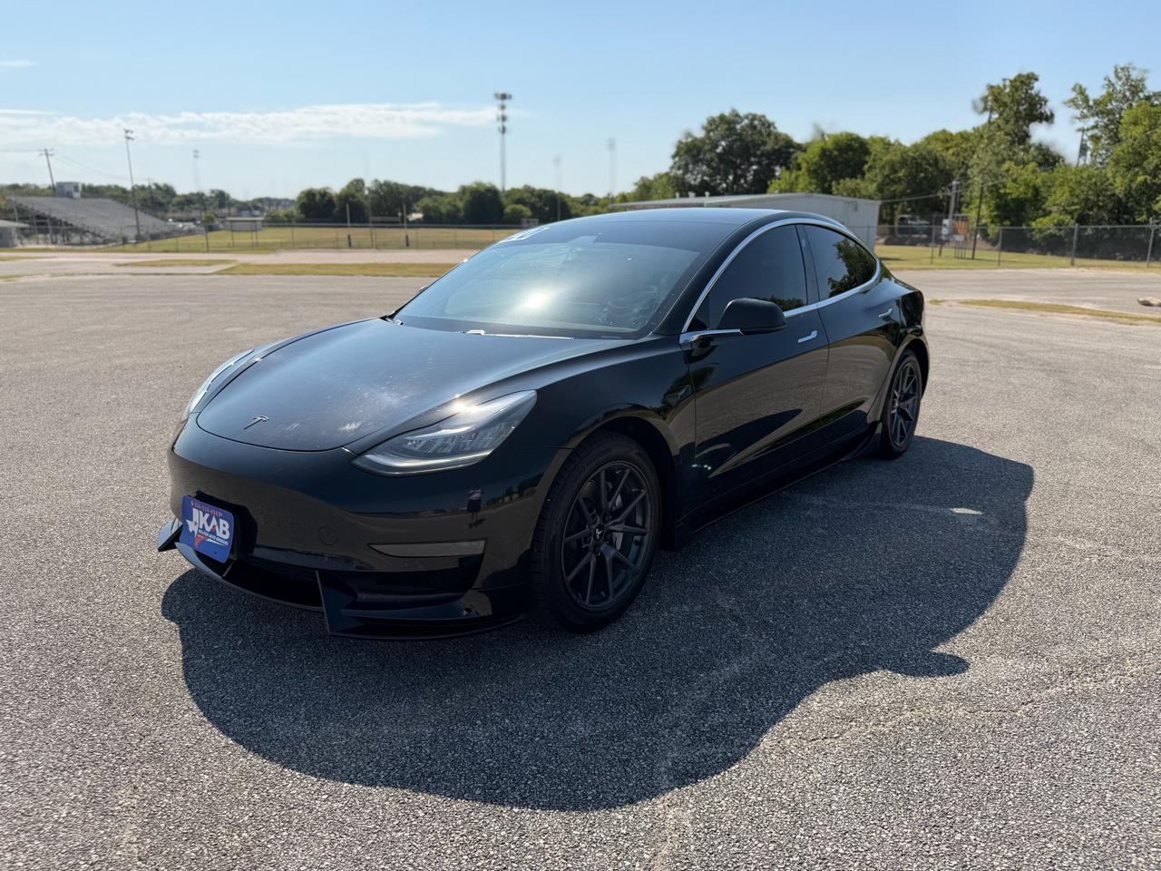 Tesla Model 3  2020
