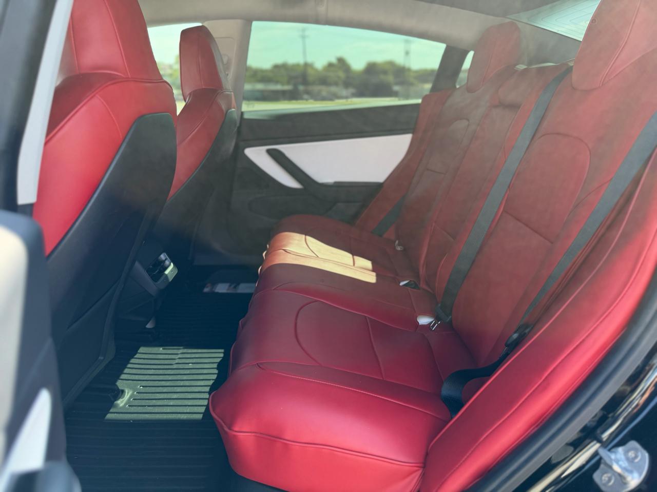 Tesla Model 3  2020