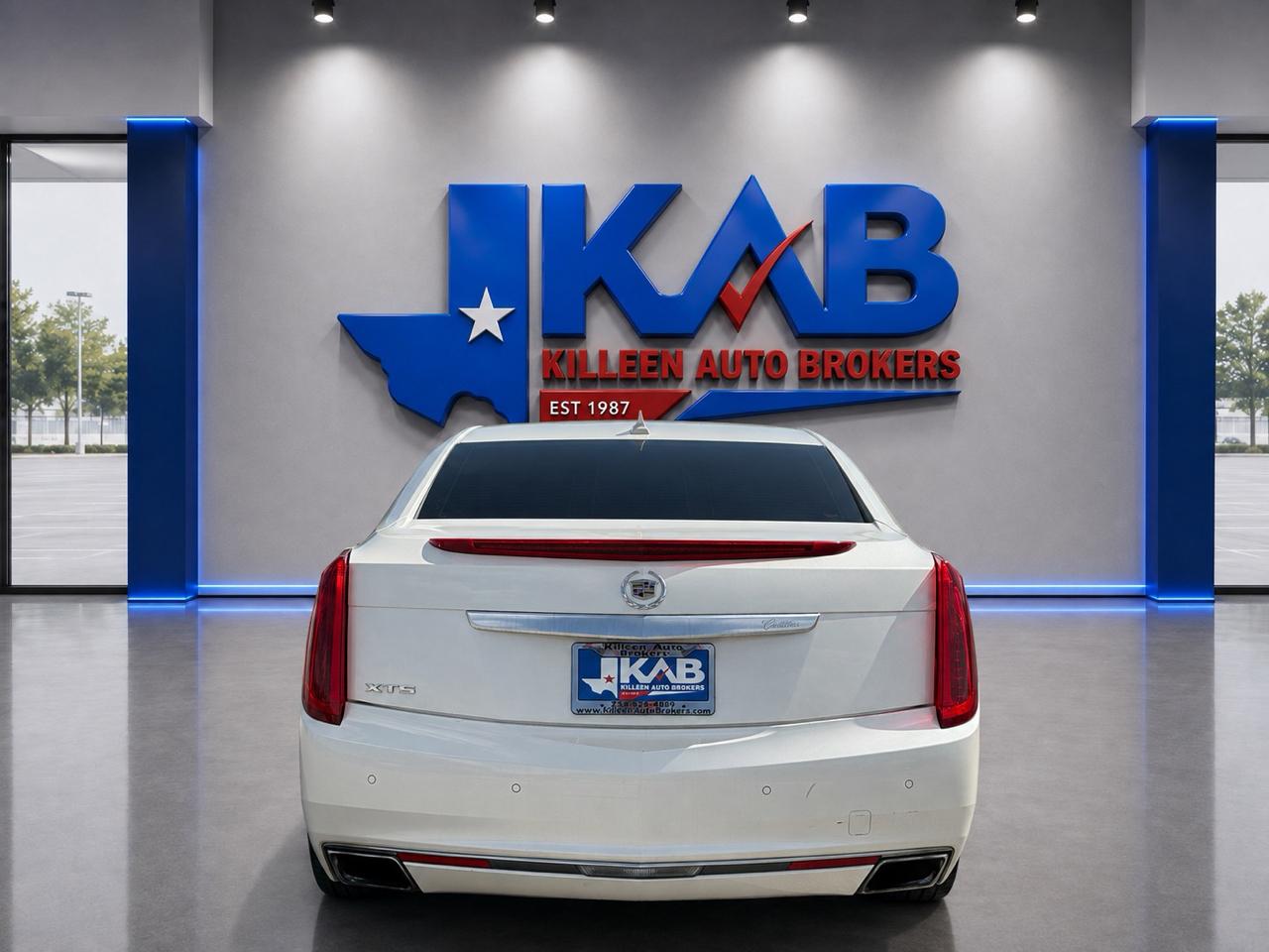Cadillac XTS  2013