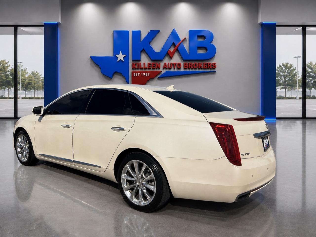 Cadillac XTS  2013