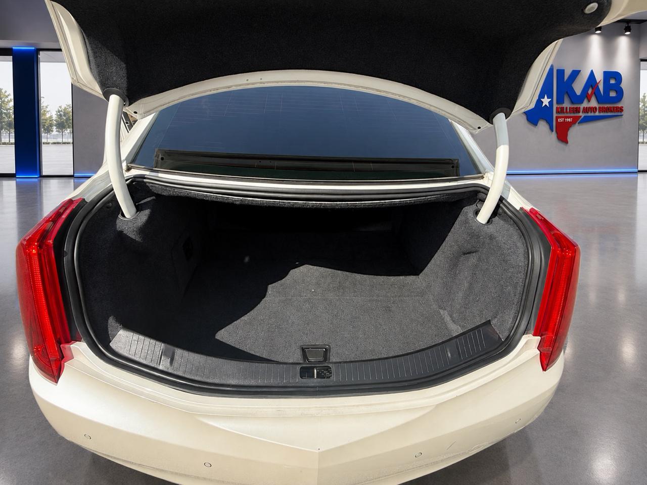 Cadillac XTS  2013