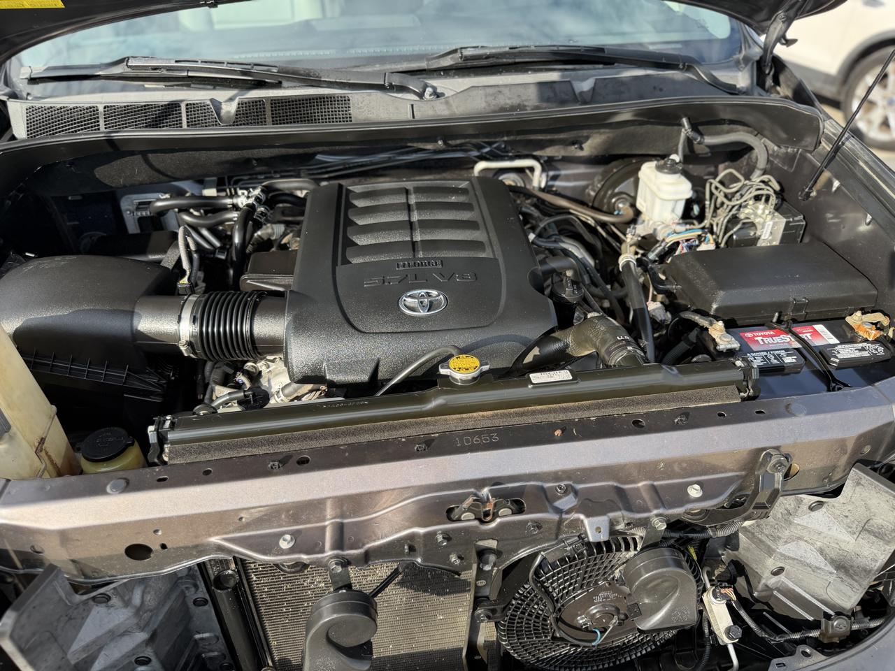Toyota Sequoia  2015