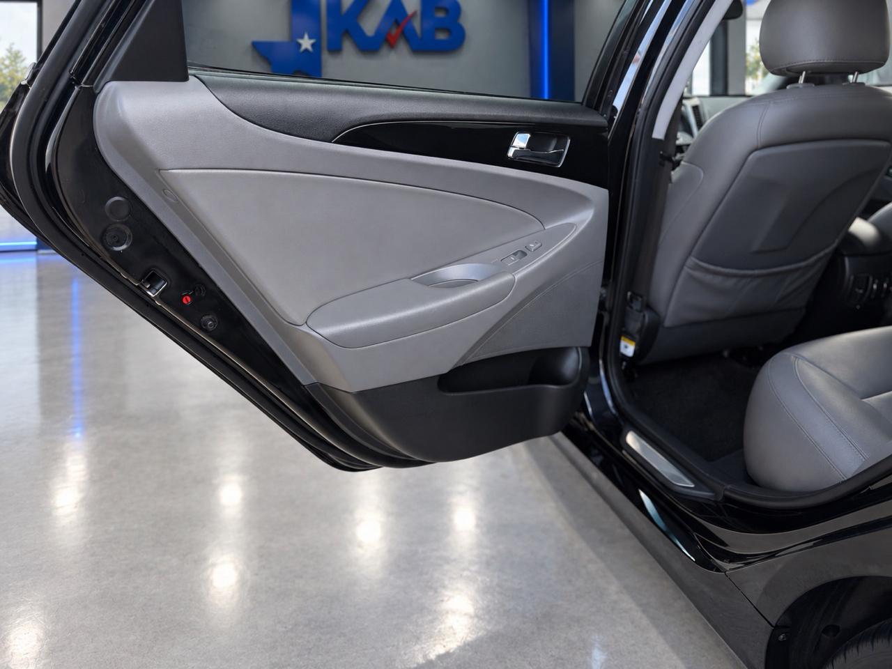 Hyundai Sonata  2011