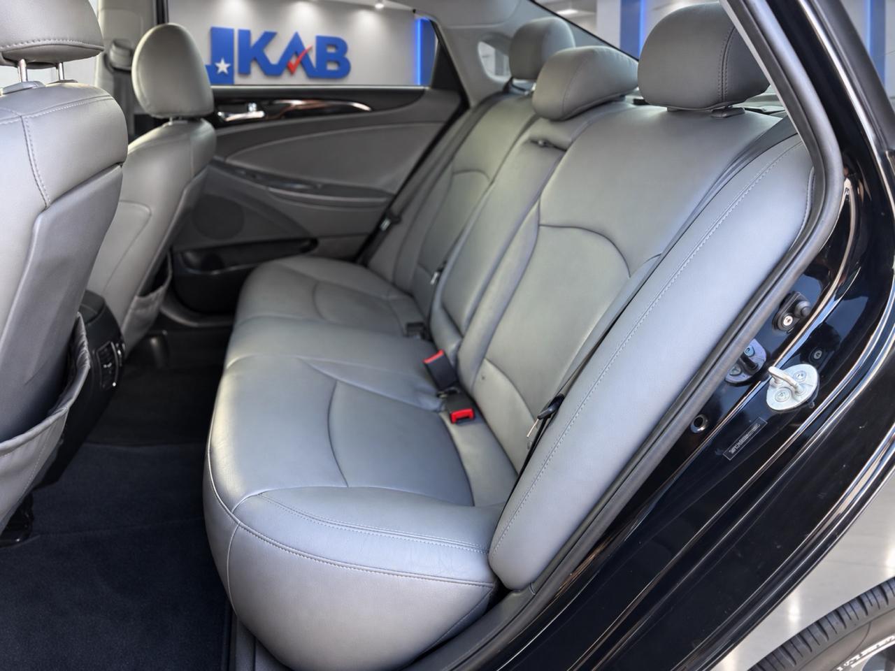 Hyundai Sonata  2011