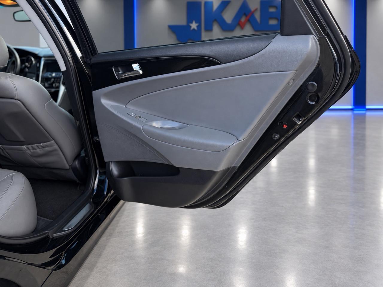 Hyundai Sonata  2011