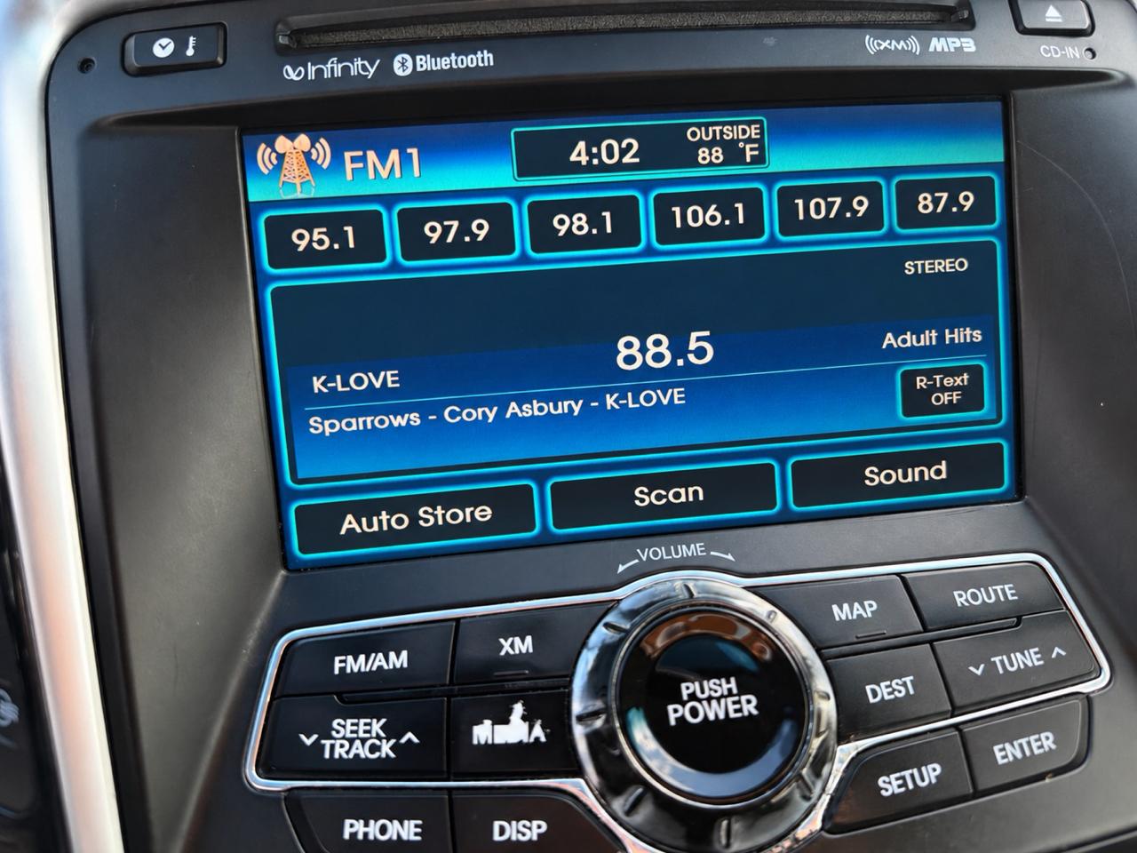 Hyundai Sonata  2011
