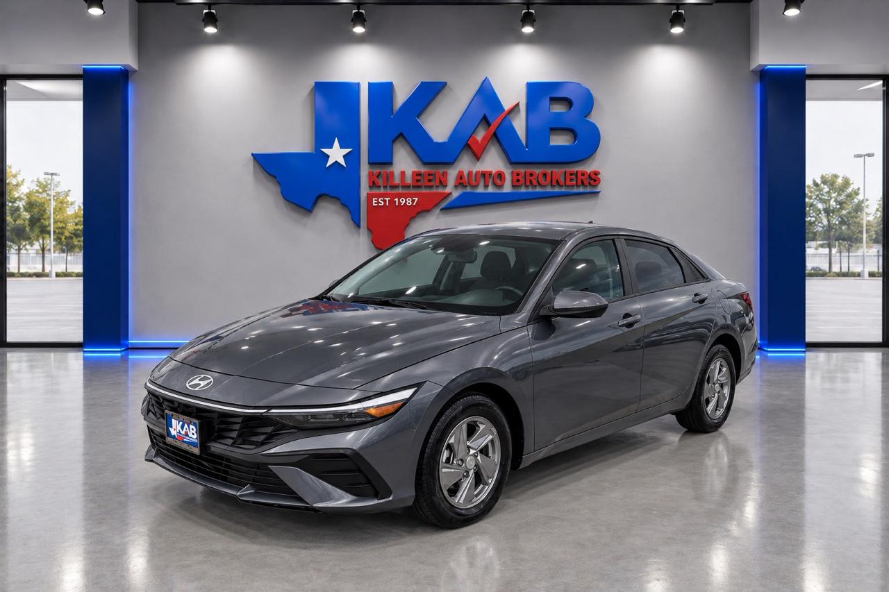 Hyundai Elantra  2025