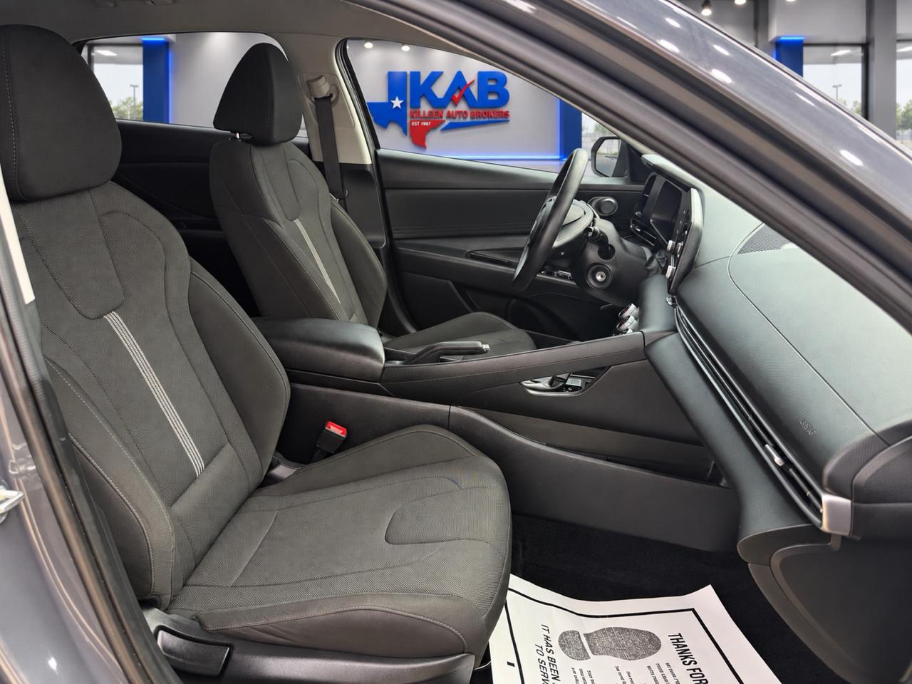 Hyundai Elantra  2025