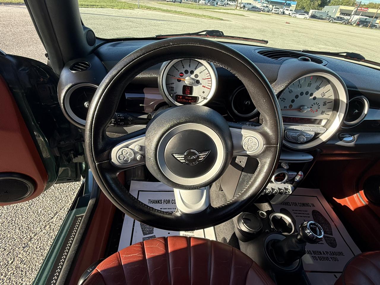 MINI Cooper  2009
