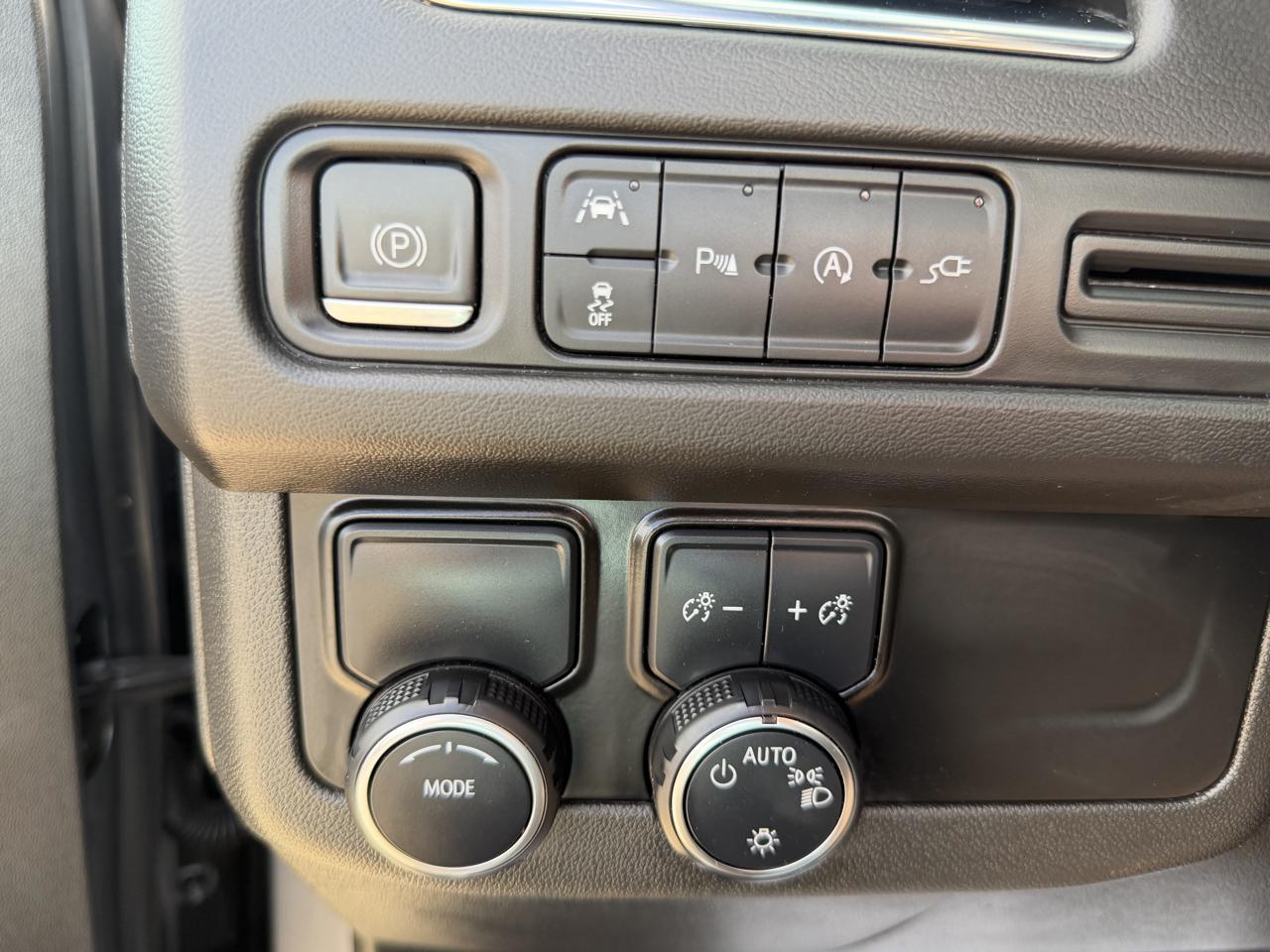 Chevrolet Suburban  2022