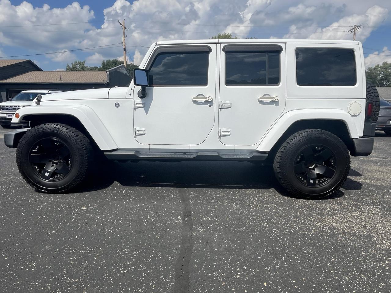 2017 Jeep Wrangler Unlimited Sahara 4WD