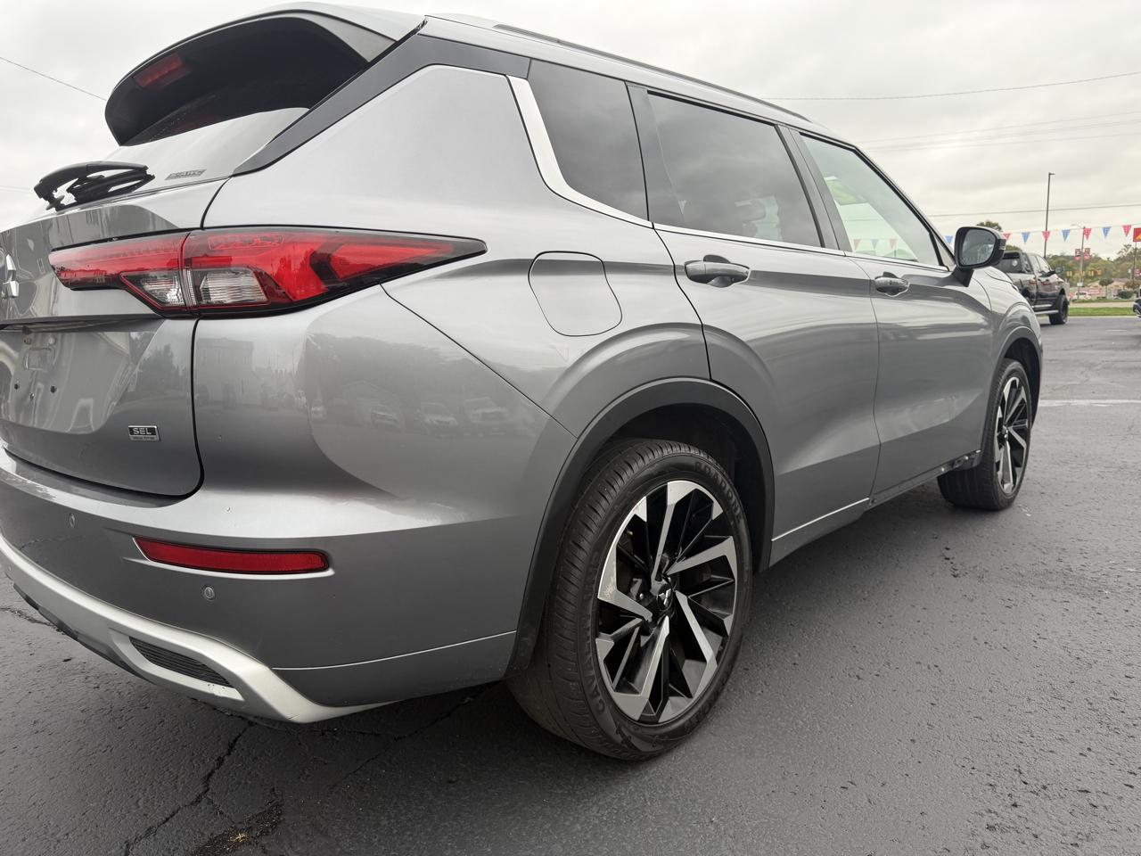 Mitsubishi Outlander photo 3