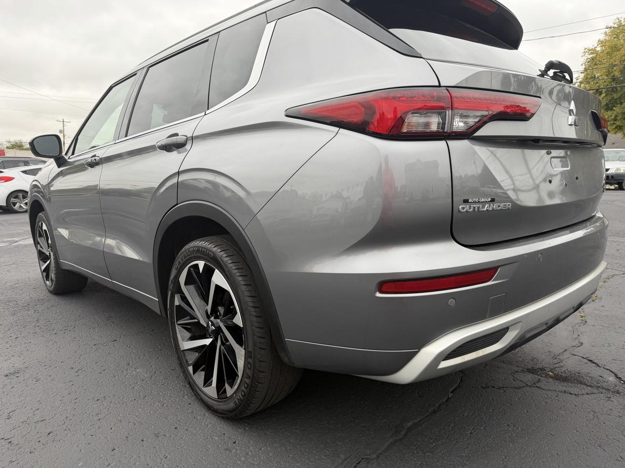 Mitsubishi Outlander photo 4