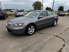 2005 Acura RL 