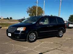2010 Chrysler Town & Country 