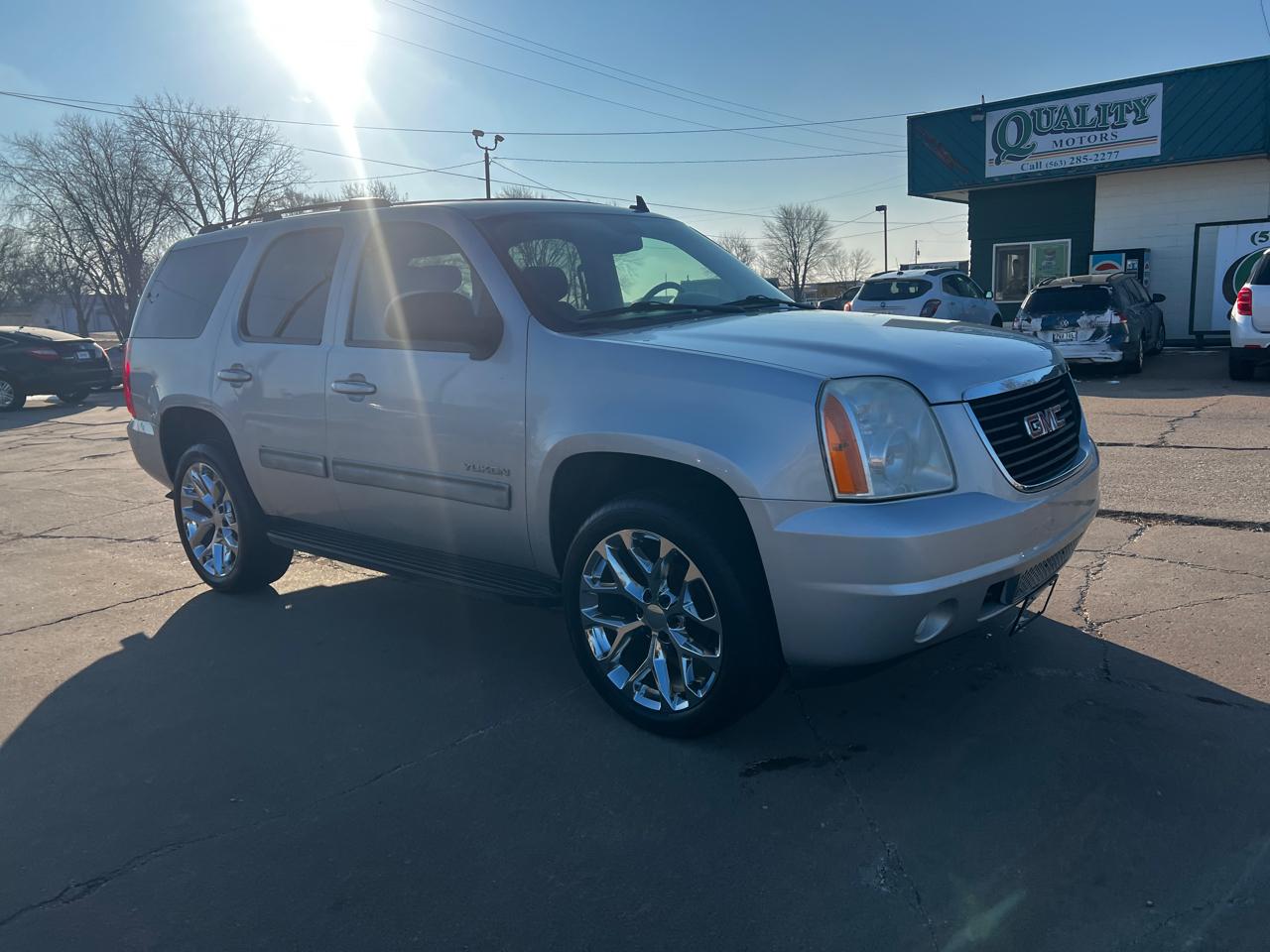 GMC Yukon 4WD 4dr 1500 SLE 2010