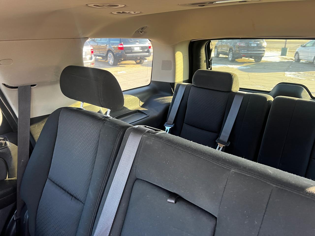 GMC Yukon 4WD 4dr 1500 SLE 2010