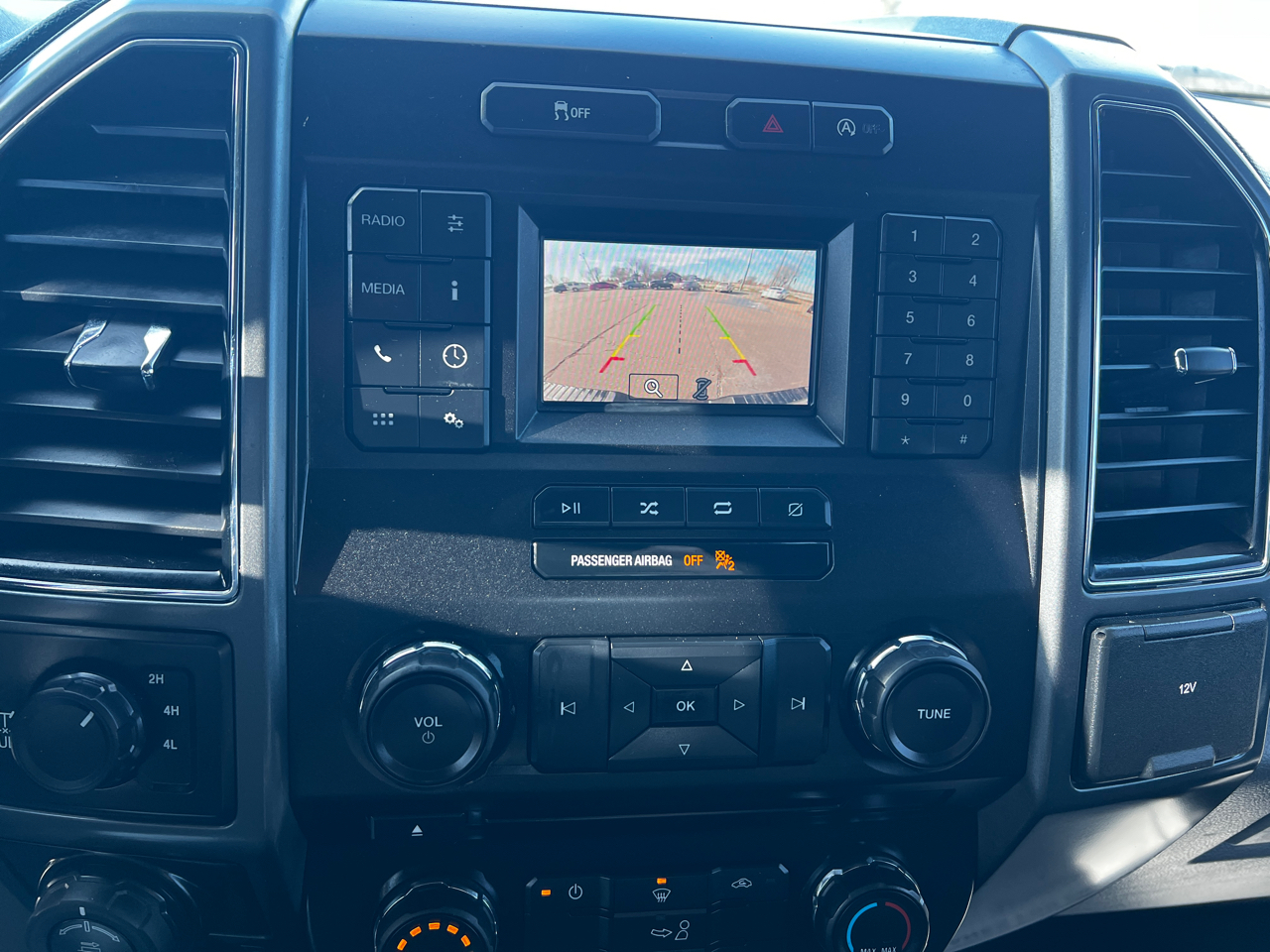 Ford F-150 4WD SuperCrew 150" XLT 2018