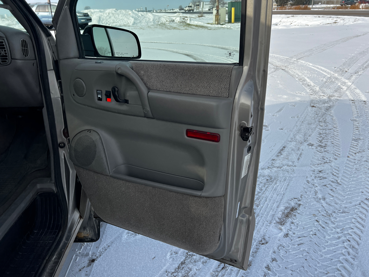 Chevrolet Astro Passenger Ext 111" WB AWD 2003