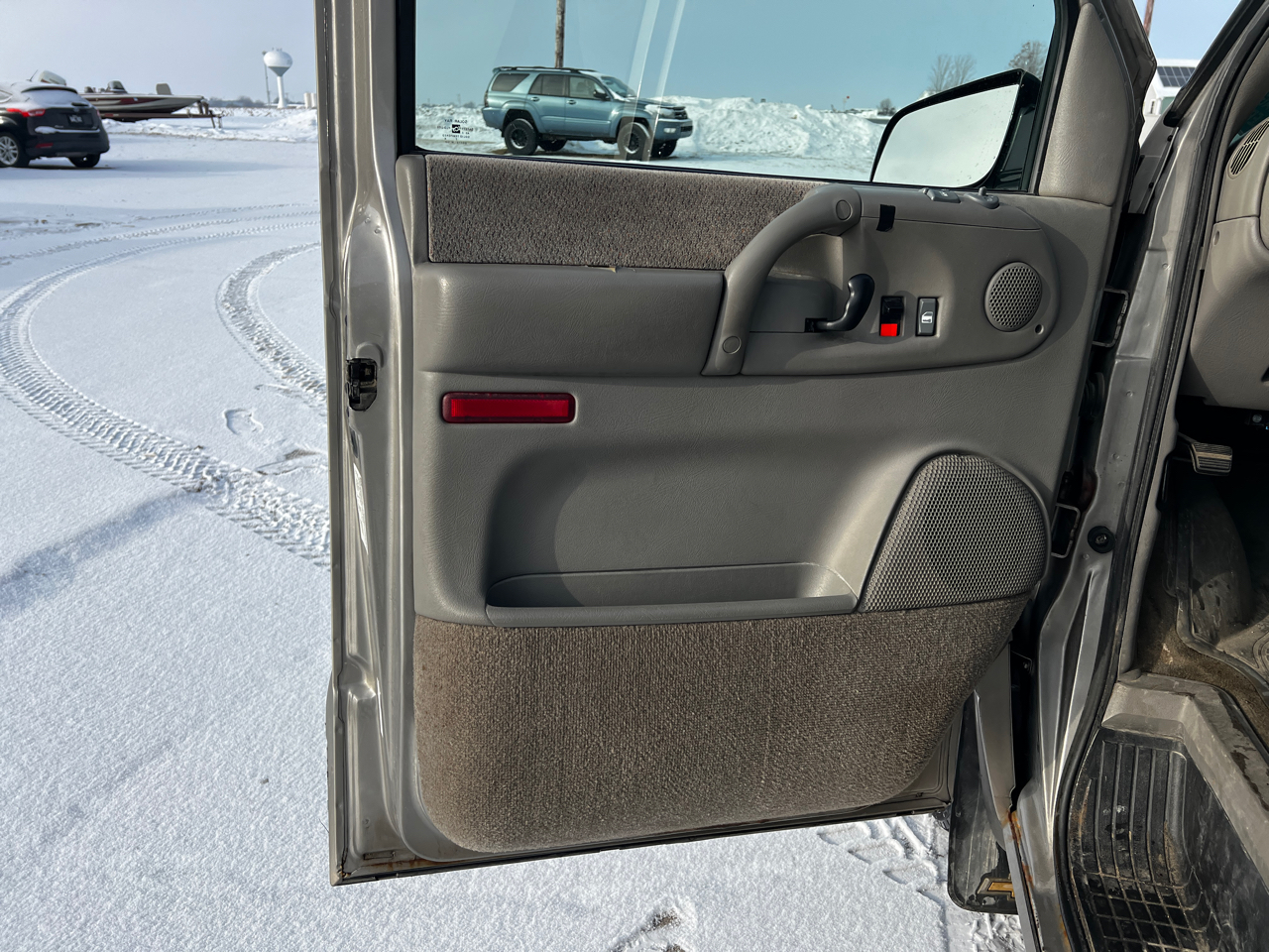 Chevrolet Astro Passenger Ext 111" WB AWD 2003