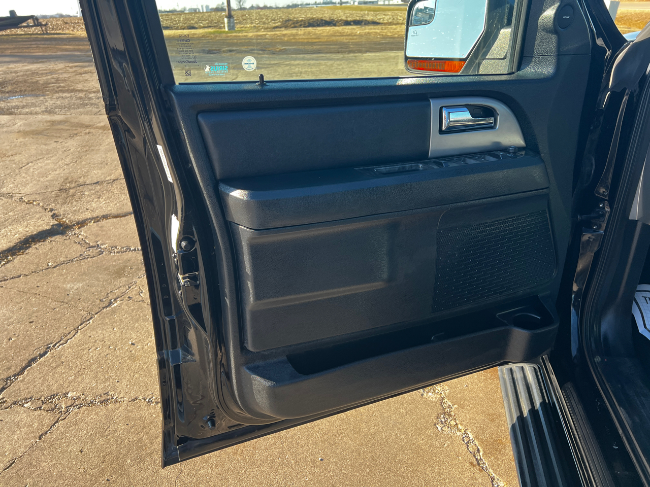 Ford Expedition EL 4WD 4dr Limited 2016