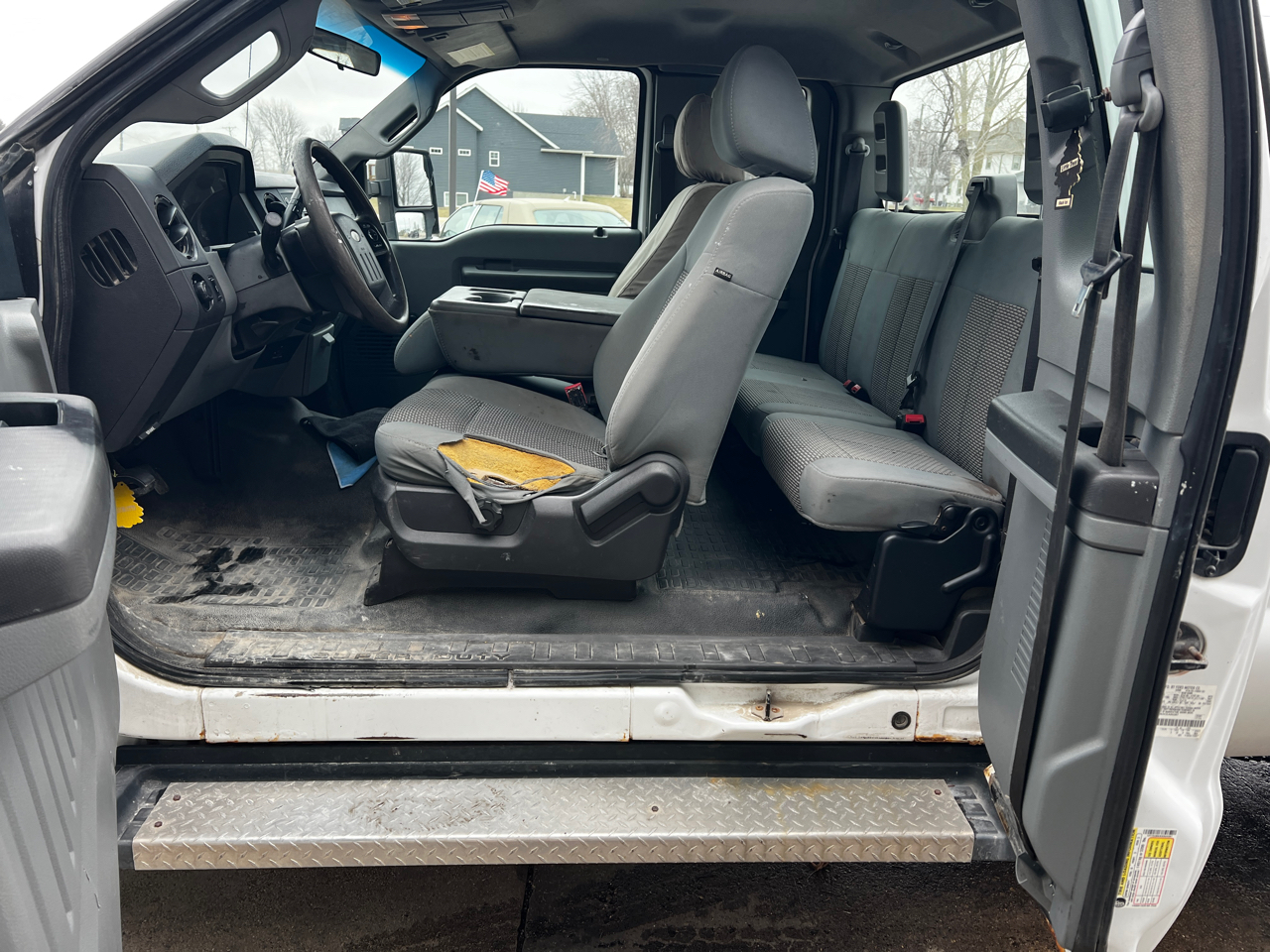 Ford Super Duty F-250 SRW 4WD SuperCab 142" Lariat 2012