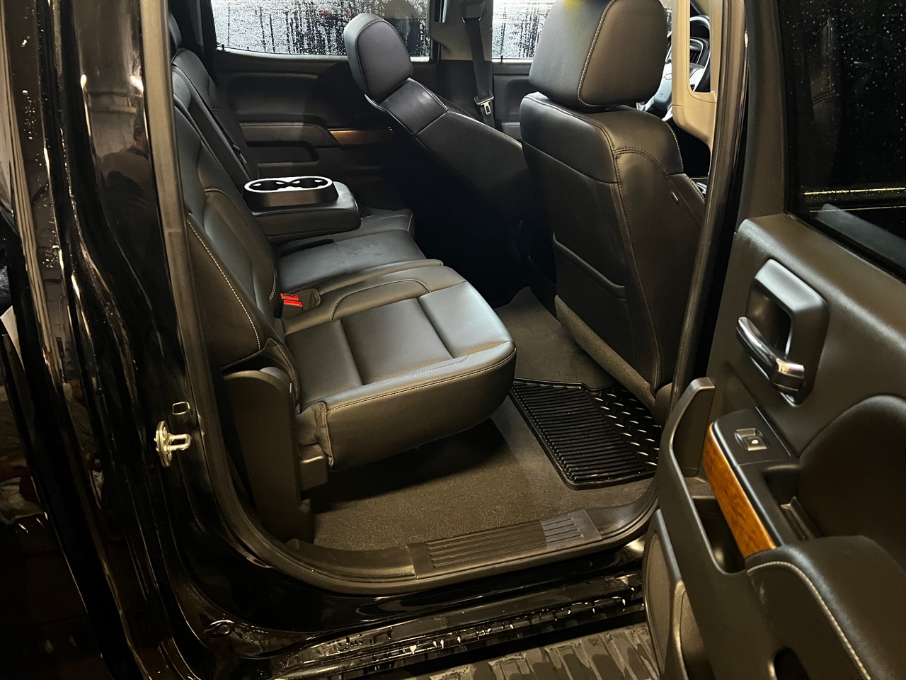 Chevrolet Silverado 1500 4WD Crew Cab 143.5" LTZ w/1LZ 2018