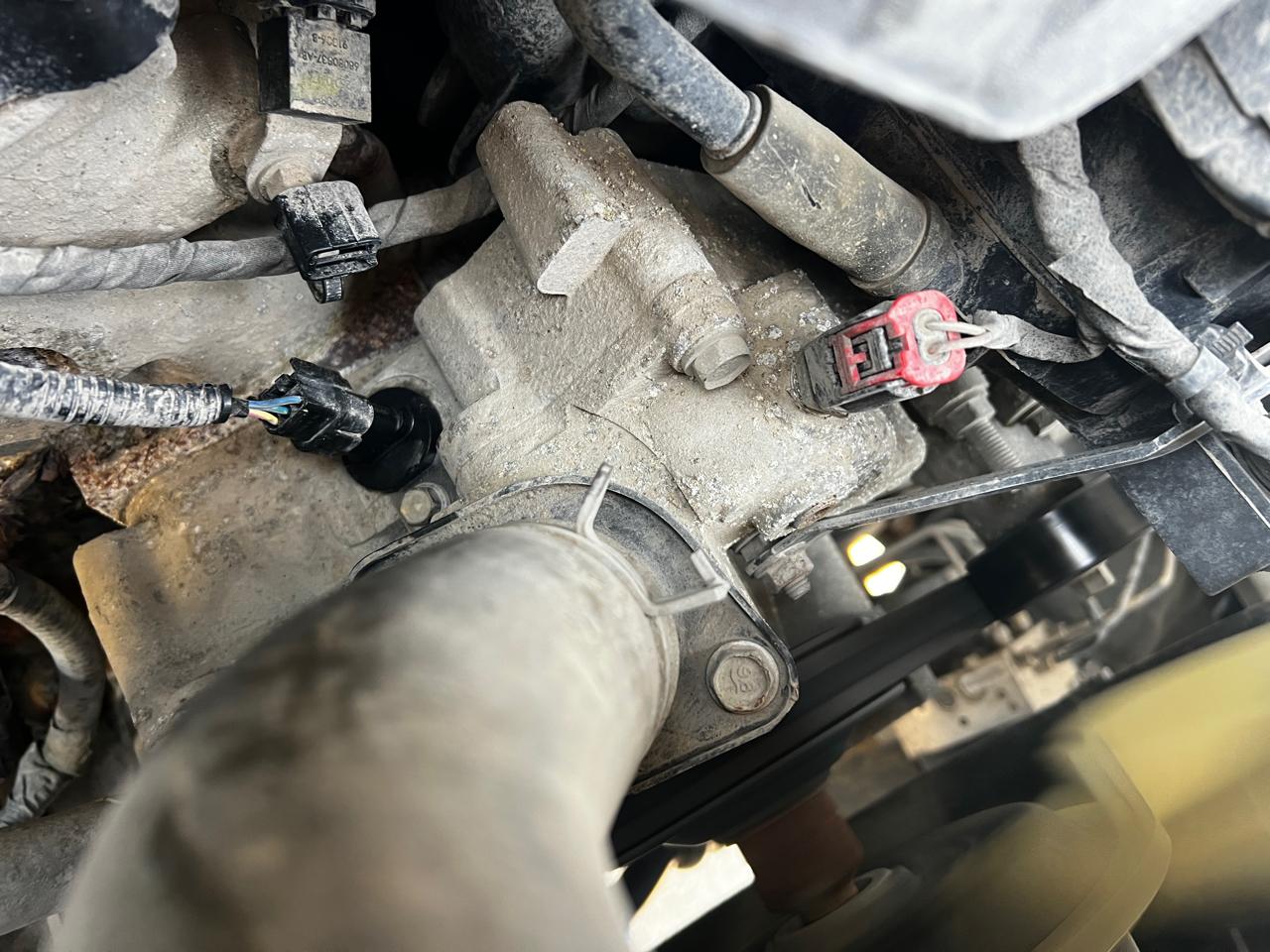 RAM 1500 4WD Crew Cab 140.5" Express 2016