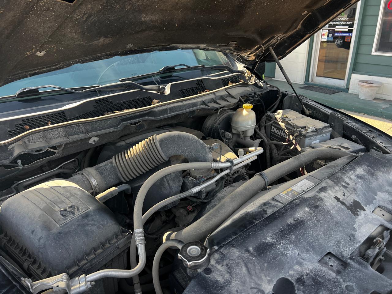 RAM 1500 4WD Crew Cab 140.5" Express 2016