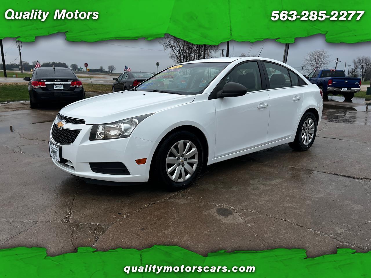 2011 Chevrolet Cruze 4dr Sdn LS