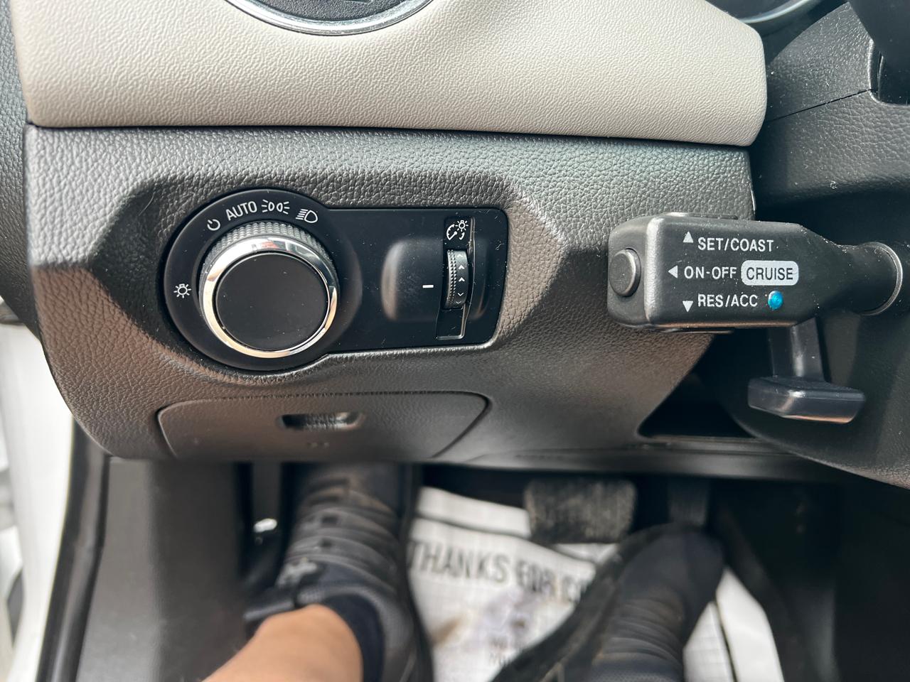 Chevrolet Cruze 4dr Sdn LS 2011