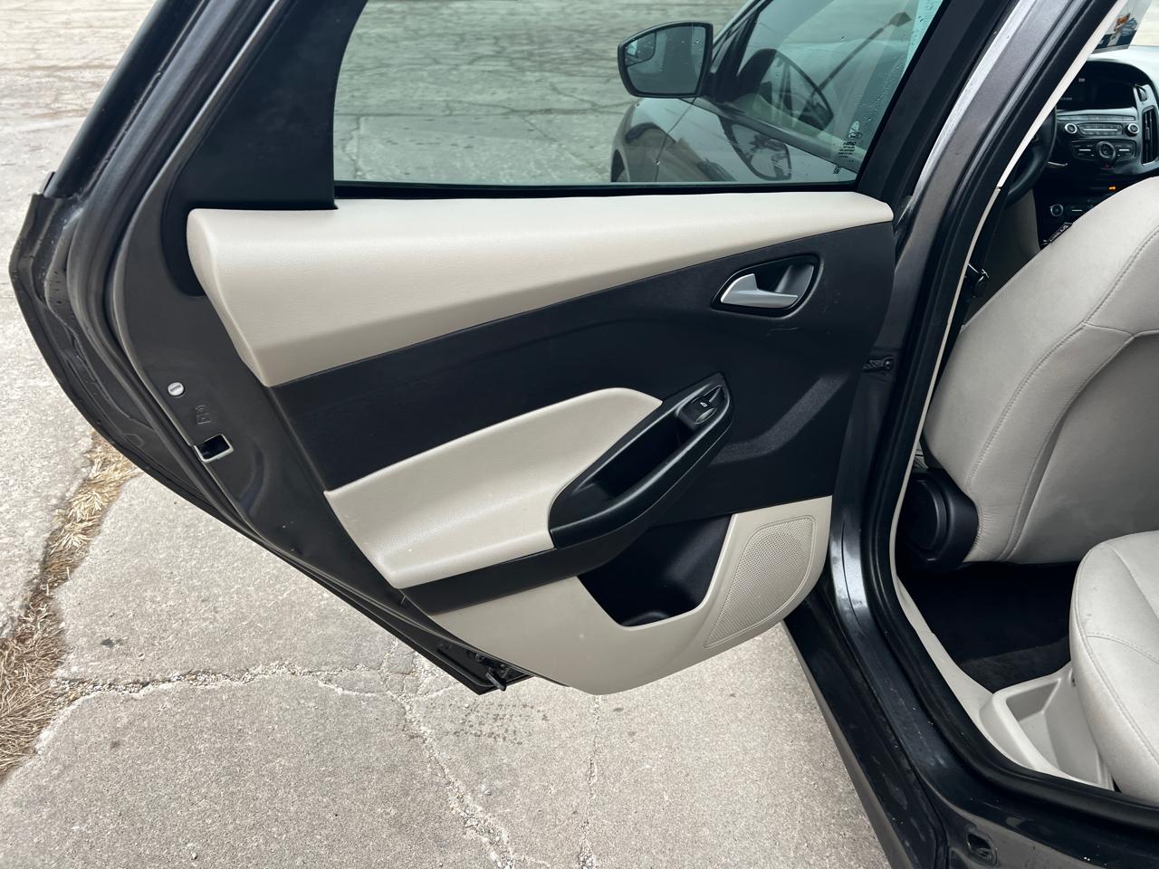 Ford Focus SE Hatch 2018