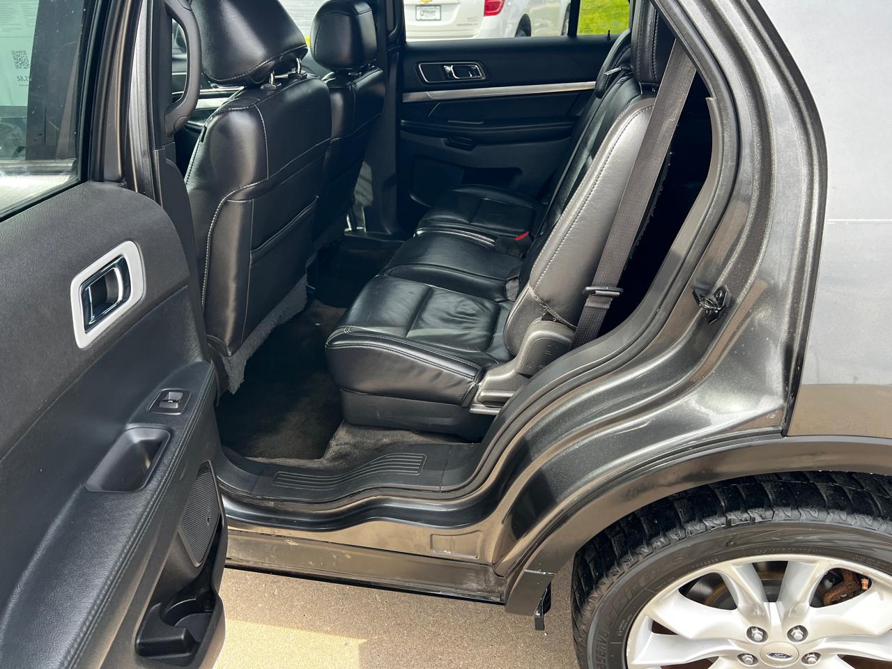 Ford Explorer FWD 4dr XLT 2015