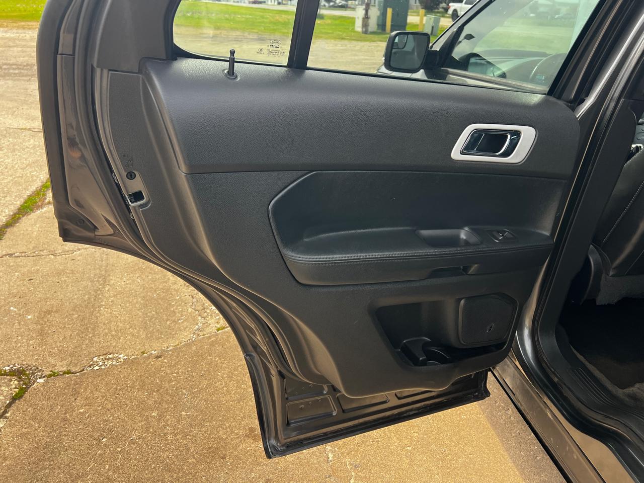 Ford Explorer FWD 4dr XLT 2015
