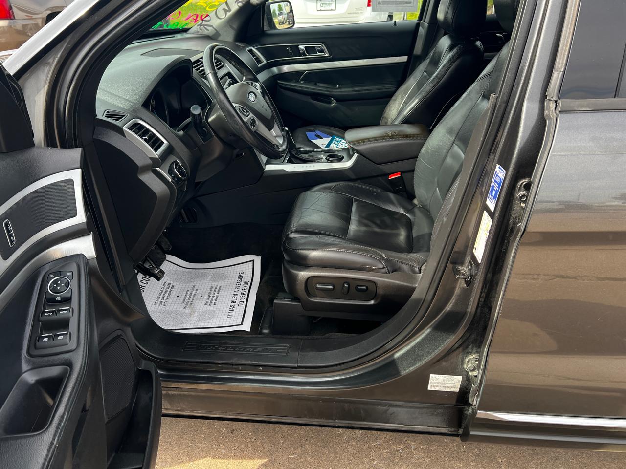 Ford Explorer FWD 4dr XLT 2015