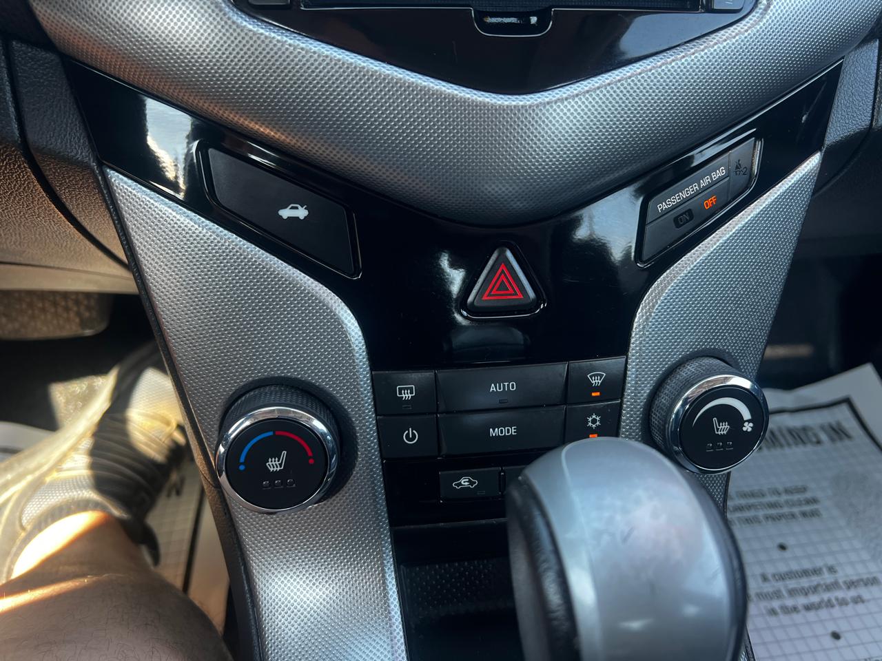 Chevrolet Cruze 4dr Sdn LTZ 2015