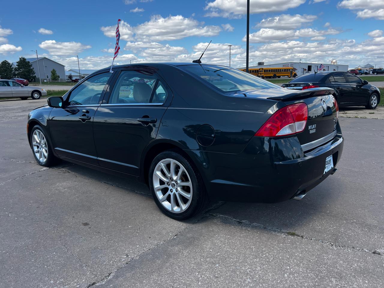 Mercury Milan 4dr Sdn Premier FWD 2010
