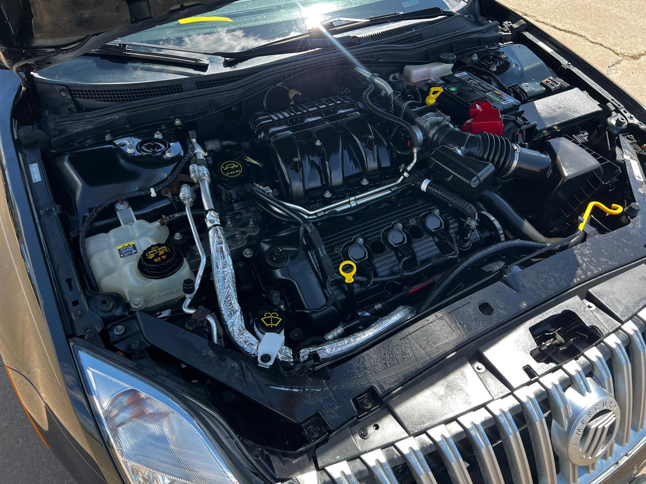 Mercury Milan 4dr Sdn Premier FWD 2010