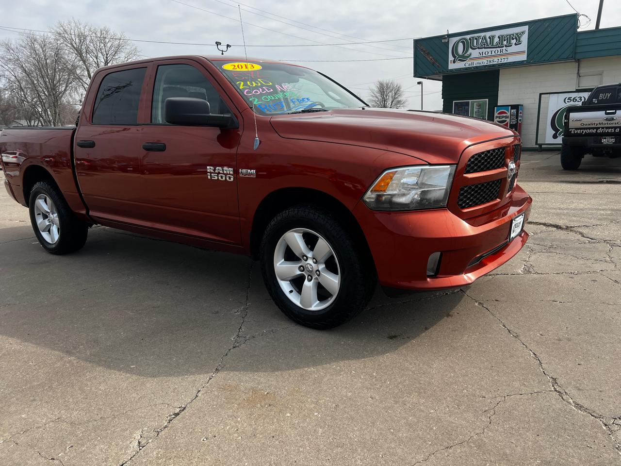 RAM 1500 2WD Crew Cab 140.5" Express 2013