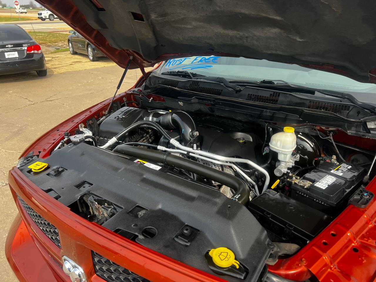 RAM 1500 2WD Crew Cab 140.5" Express 2013